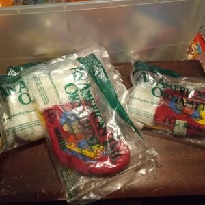 McDonald's American Tail Action Figures - Red and Green